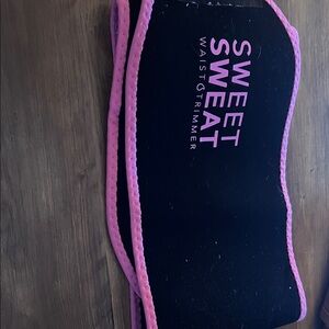 Sweet Sweat Waist Trimmer - Black and Pink